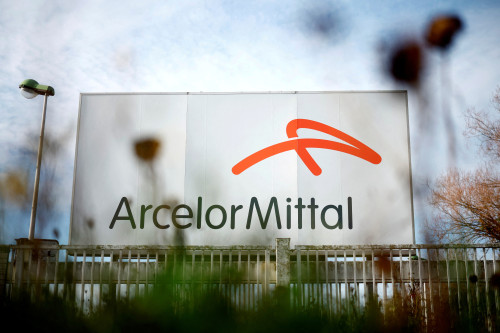 ArcelorMittal to temporarily halt production at its two main French plants